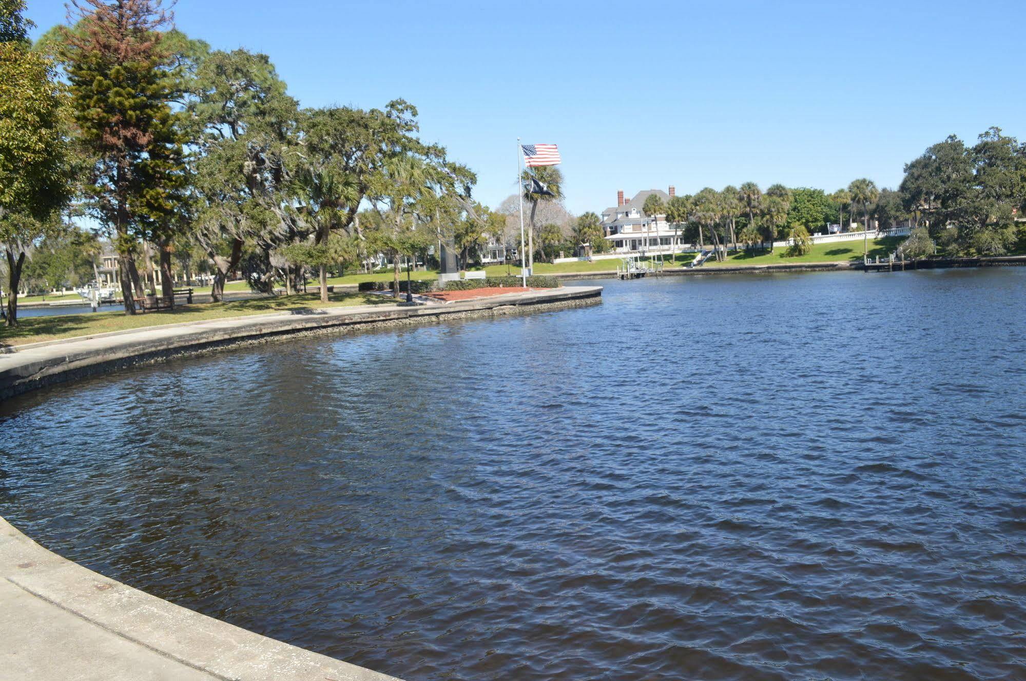 Tarpon Inn Tarpon Springs Exterior foto